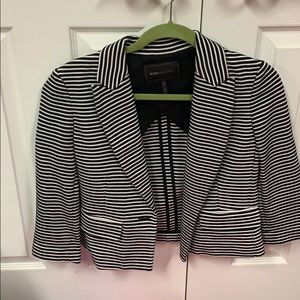 BCBG MaxAzaria Blazer